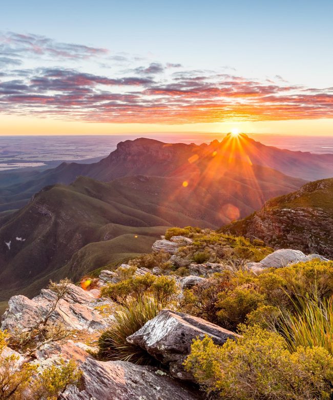 Early morning / sunrise from the peak of Bluff Knoll in the Stirling Range