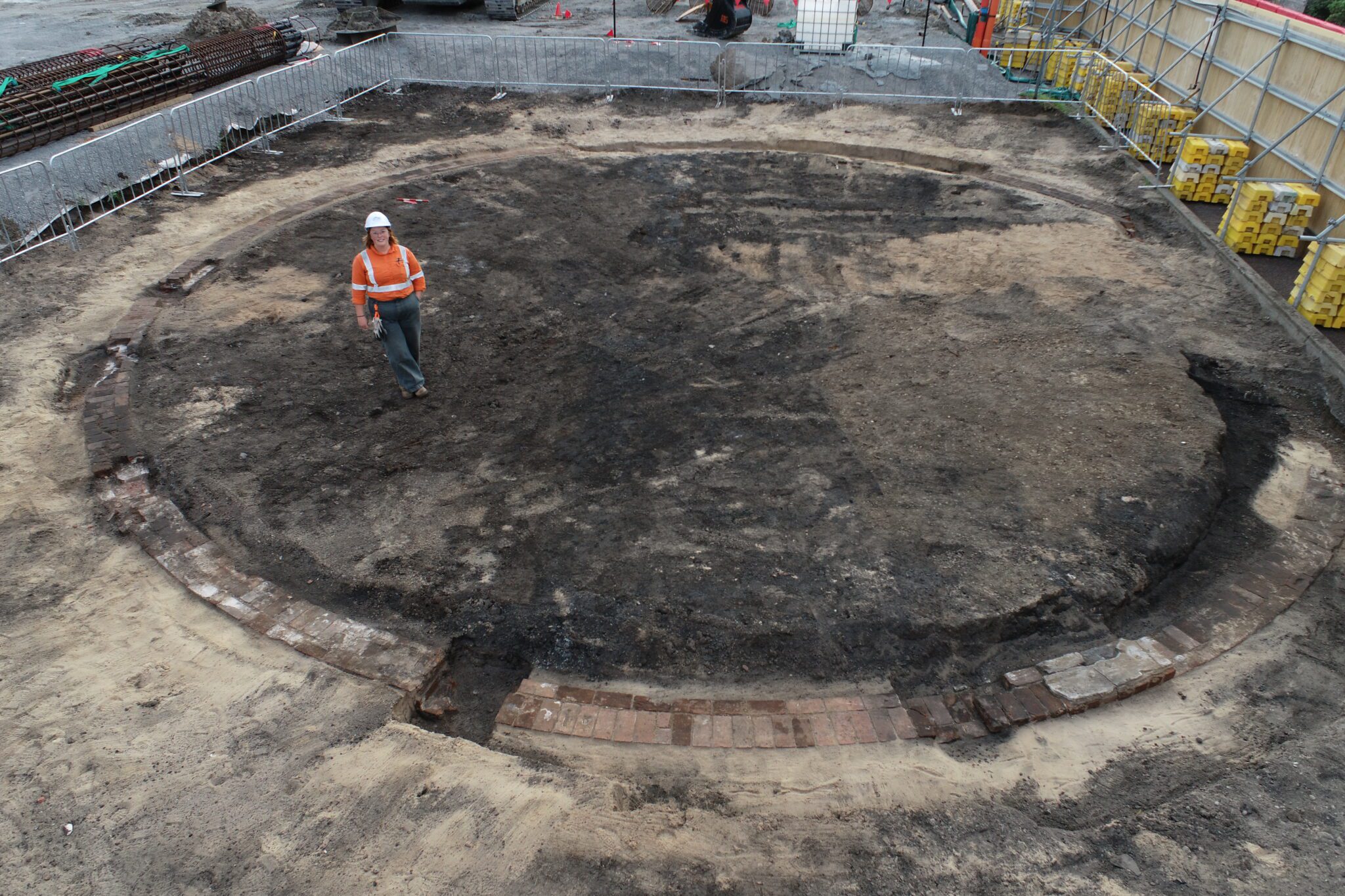 Umwelt's Alison Fenwick working on the Honeysuckle Point Locomotive Turntable